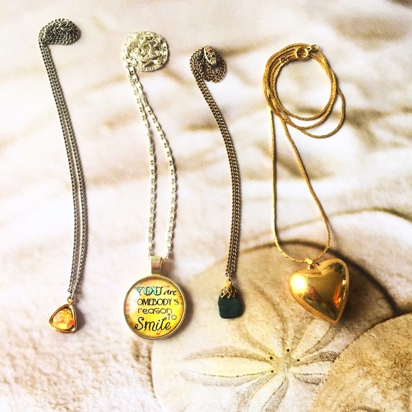 Necklace Bundle - Picture 2 of 2