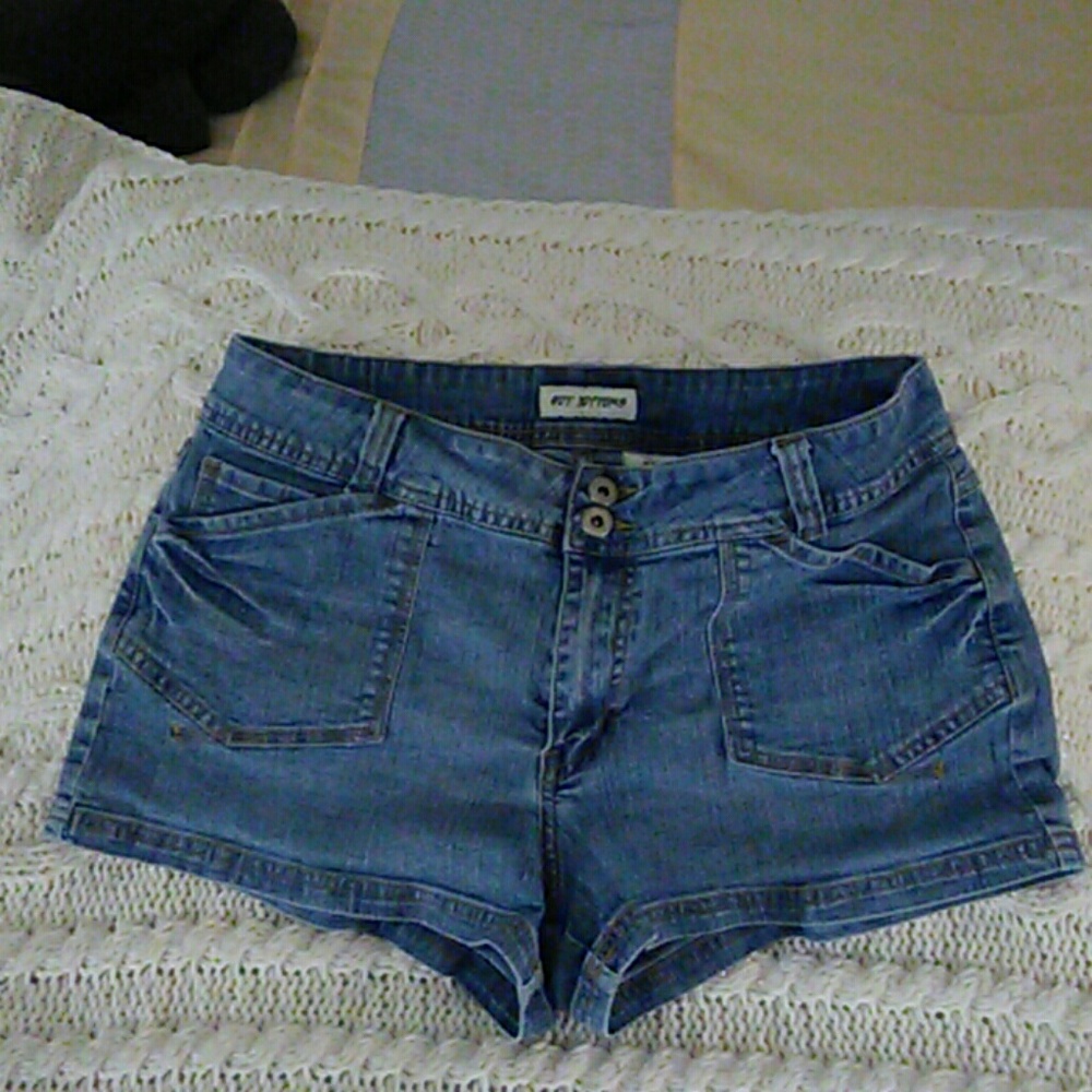 Hot Bottoms Jean Shorts