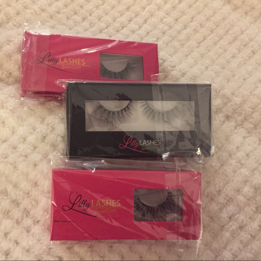 Lilly lashes..