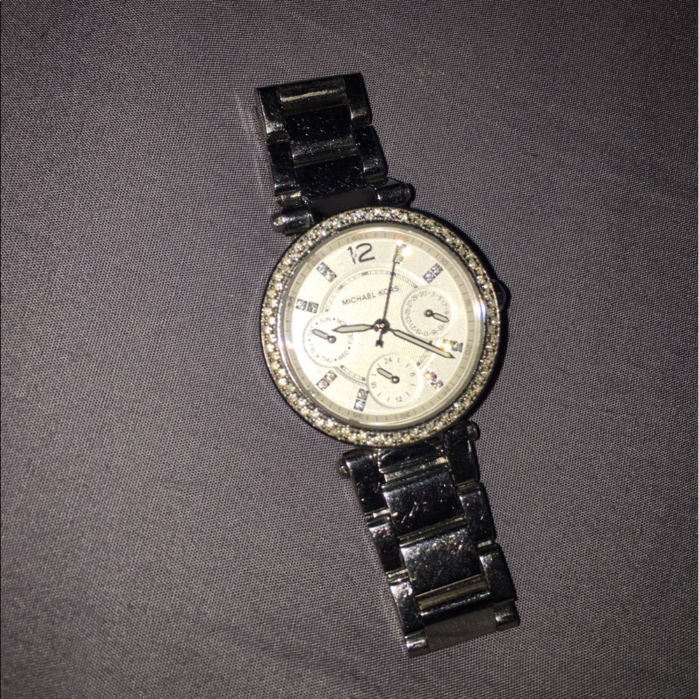 mk watch