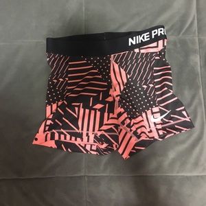 Nike Pro size: M