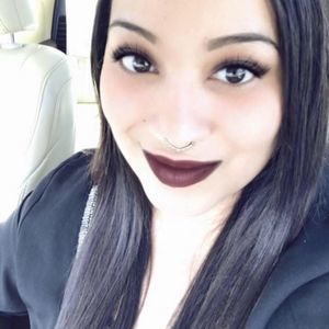 Meet your Posher, Noemi