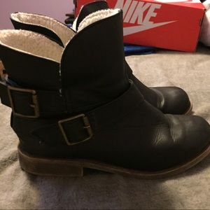 Ankle boots
