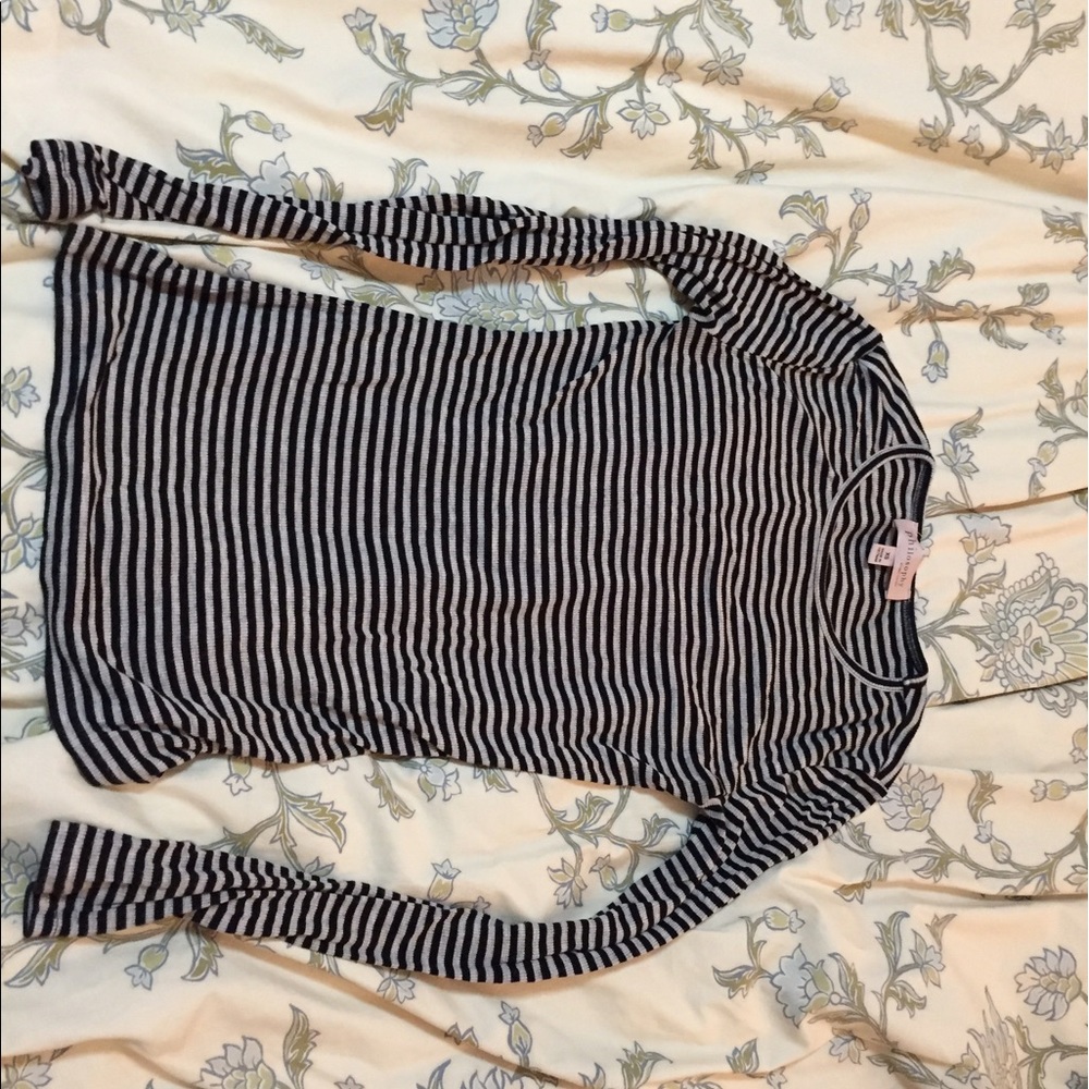 SUPER CUTE LONG SLEEVE TOP