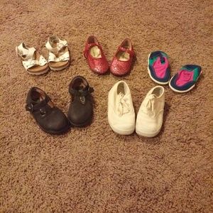 Bundle of 5 Baby Girl Shoes!!