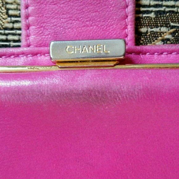 SOLD! CHANEL Auth Long Wallet Caviar Leather Pink - Picture 4 of 8