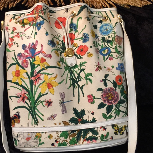 GUCCI Handbags - $ DROP GUCCI Authentic Rare Flora Purse