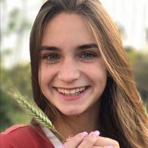 Meet your Posher, Haylee