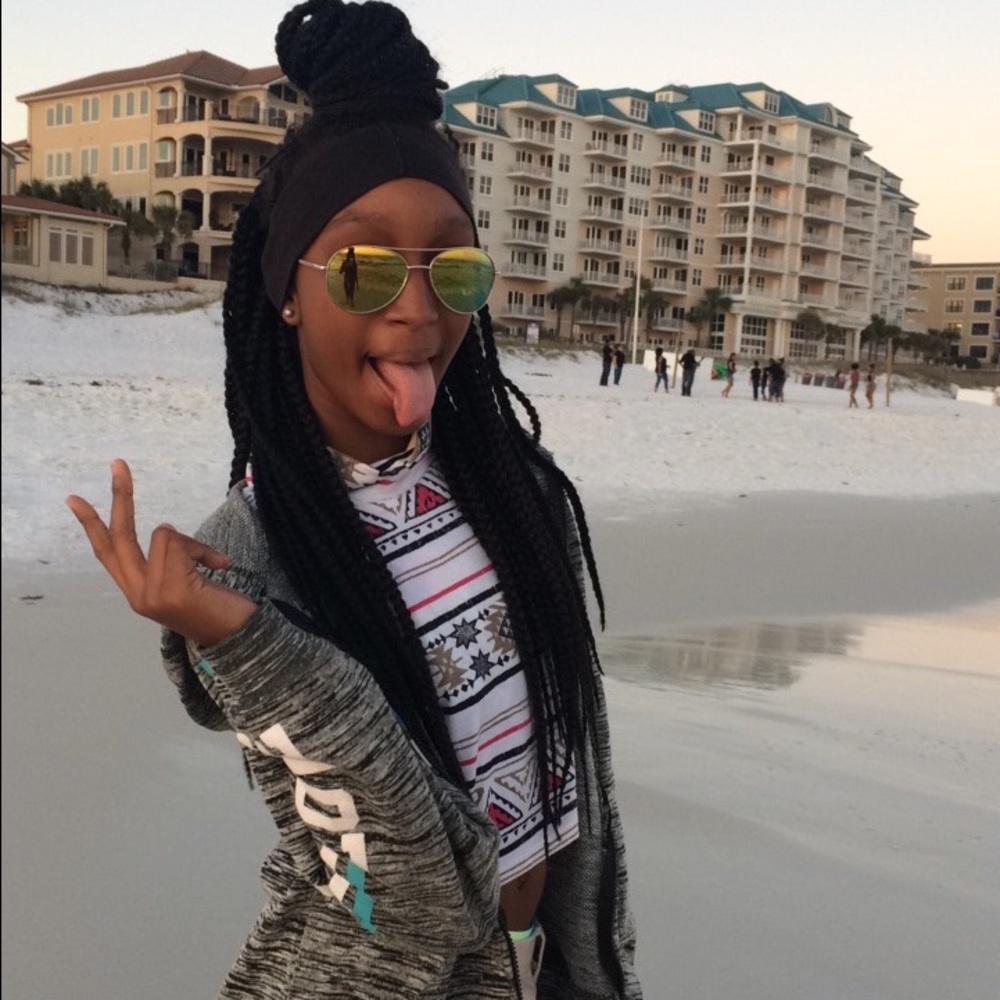 Meet your Posher, Alyssia