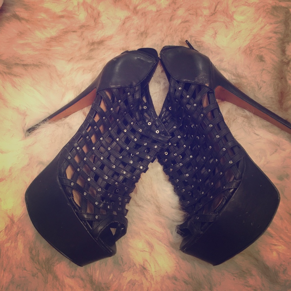 Caged beauties!