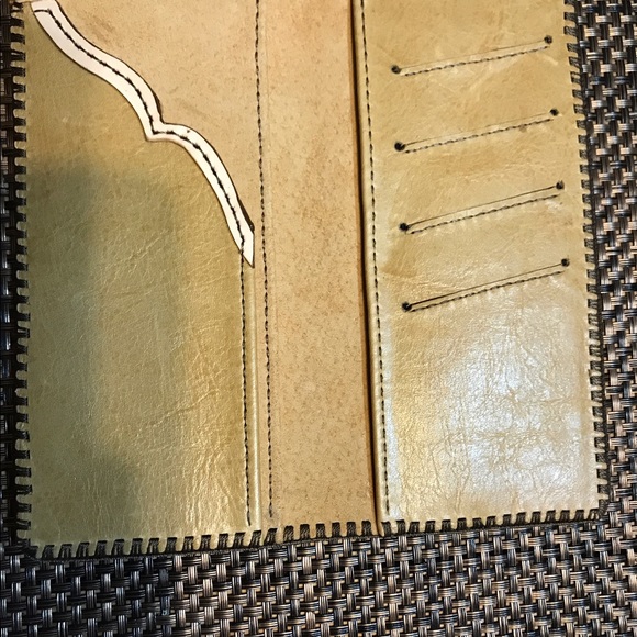 Wallet - Picture 2 of 5