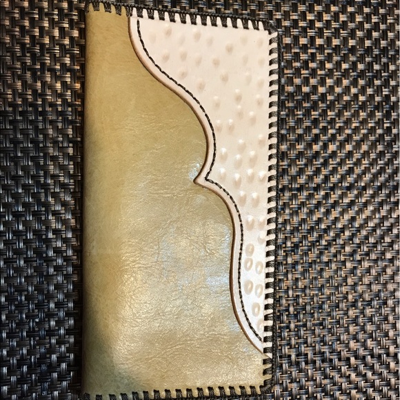 Wallet - Picture 3 of 5