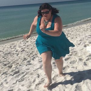 Meet your Posher, Laurie