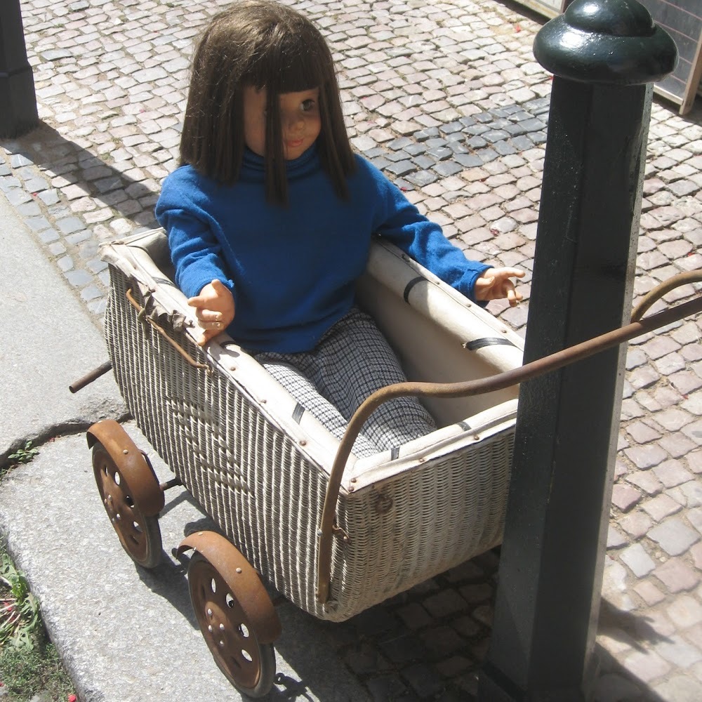 Meet your Posher, Monique