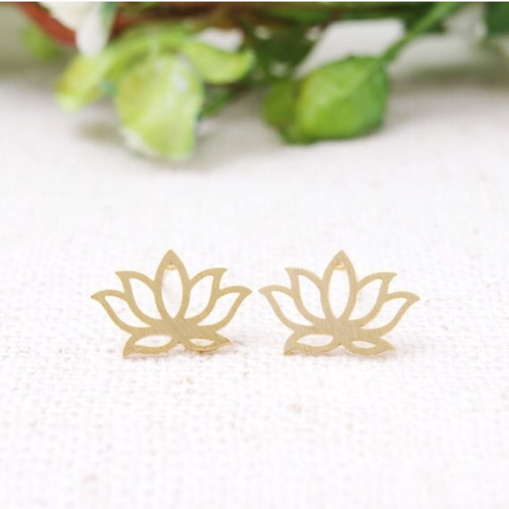 Lotus earrings