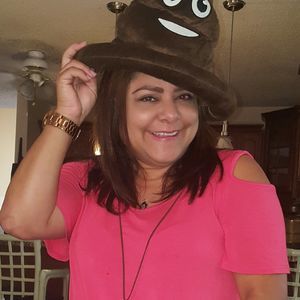 Meet your Posher, Claudia