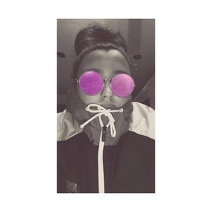 Meet your Posher, Carlee