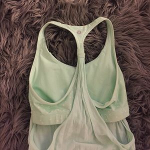 ✨LULULEMON✨Mint Green Top
