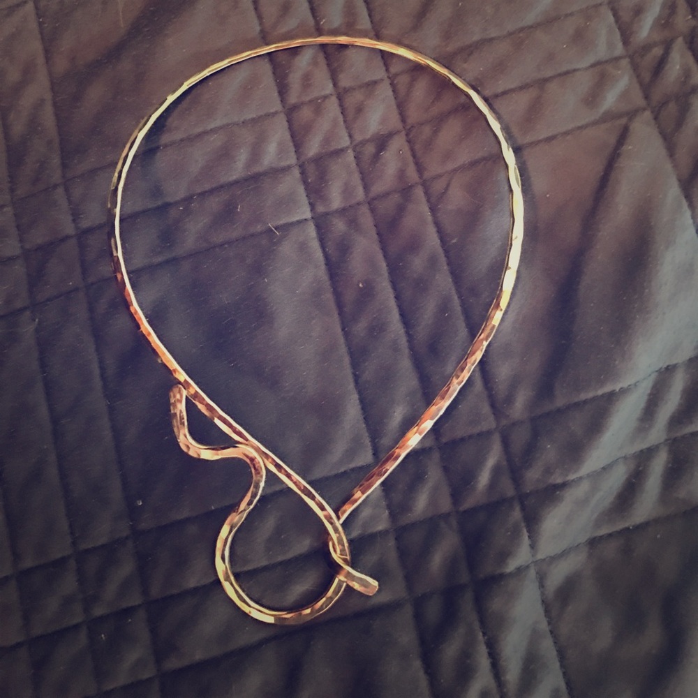 Hammered sterling gold collar