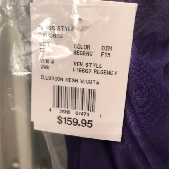 Lovely brand new dresses. Never worn - Picture 4 of 4