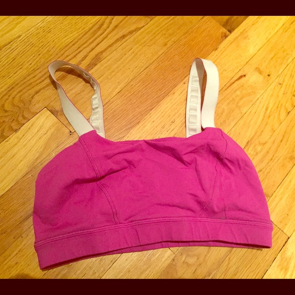 lululemon athletica Other - Lululemon adjustable bra sz 6
