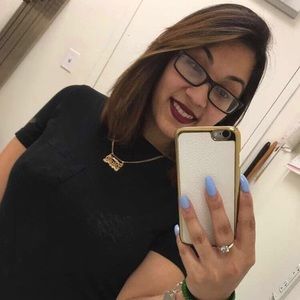 Meet your Posher, Priscella