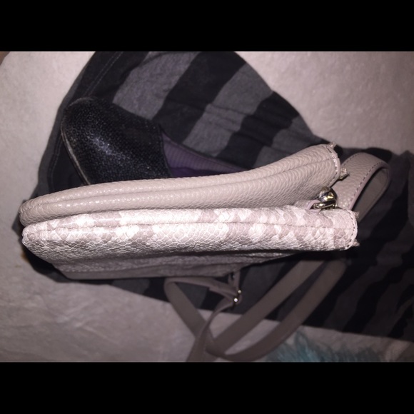 Street Style Cute Chic Crossbody/Clutch Snakeskin - Picture 6 of 7
