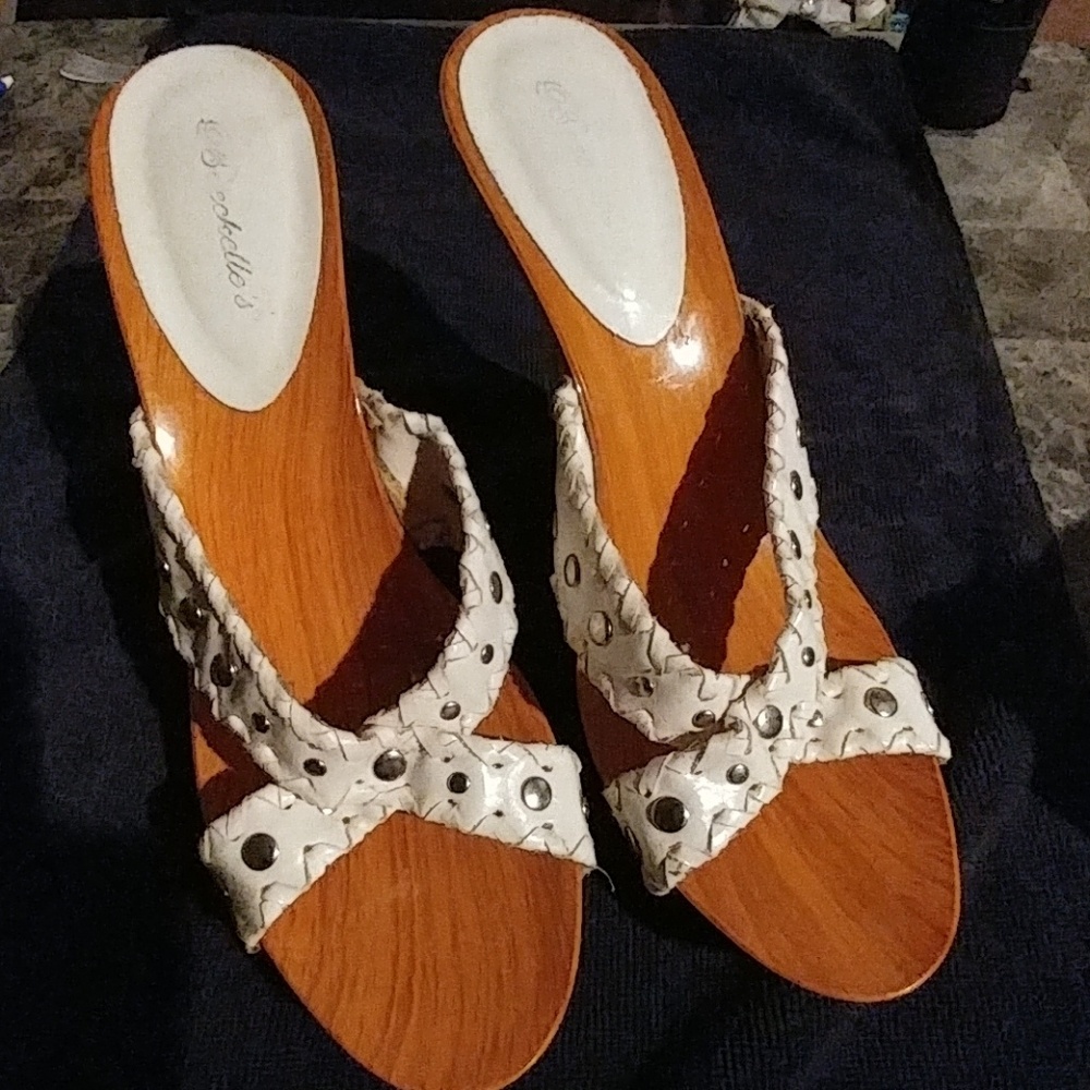 BRECKELLE'S CANDIES LIKE NEW W/O BOX