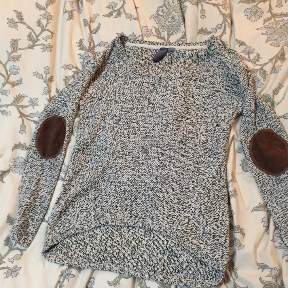 PURCHASED FROM NORDSTROM super cute sweater