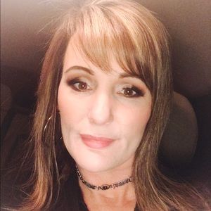 Meet your Posher, Leanne