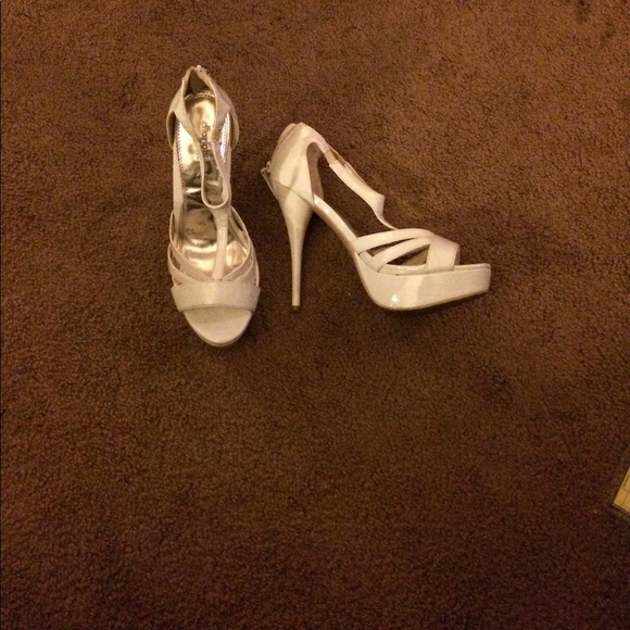White Charlotte Russe Peep-toe Heels - Picture 1 of 1