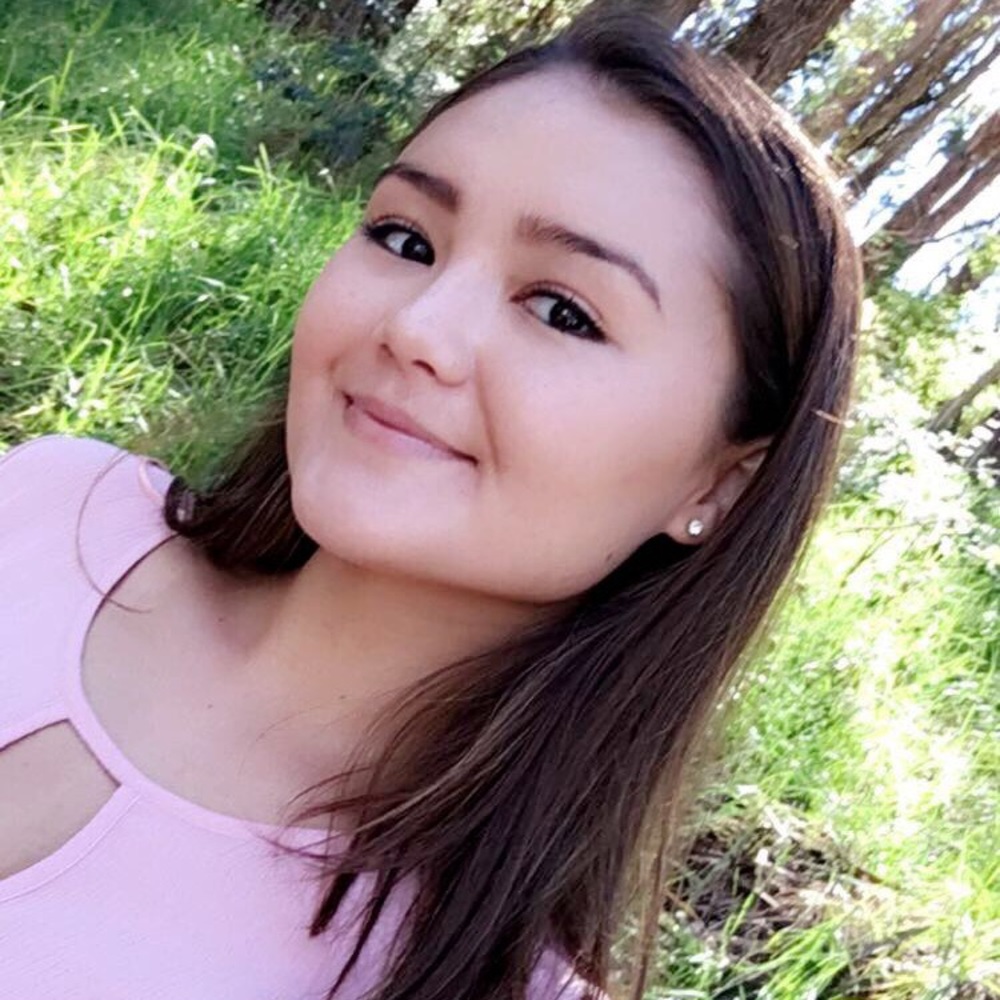 Meet your Posher, Kayla