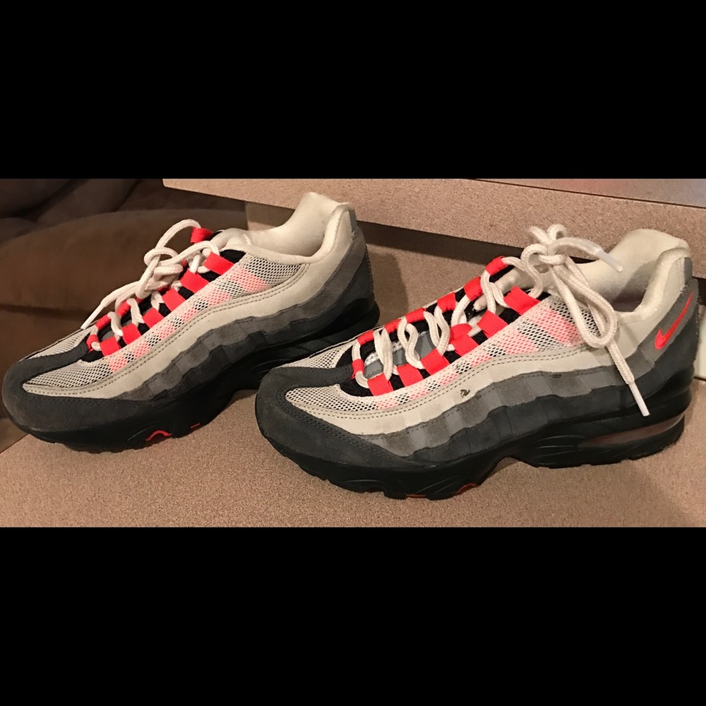 Shoes - Picture 2 of 3