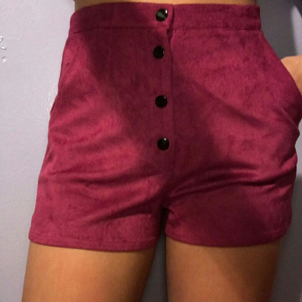 High waisted suede burgandy snap shorts