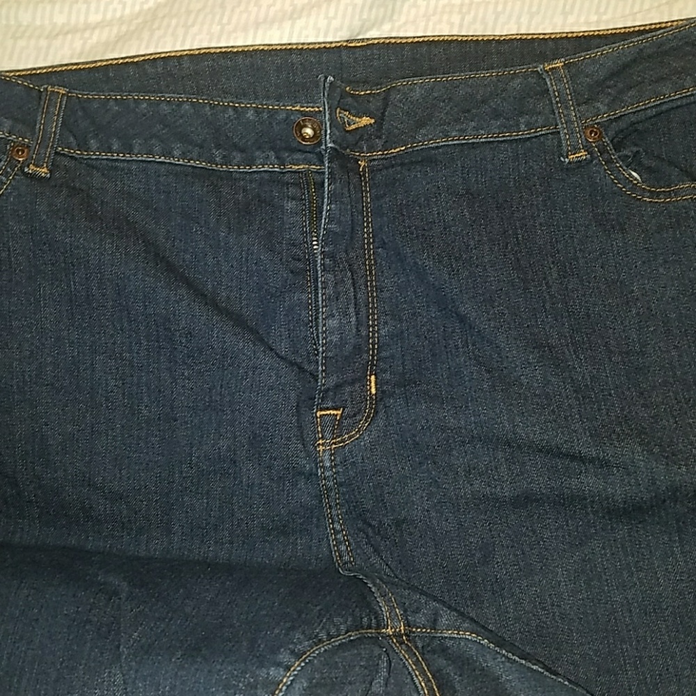 Reposh- L.L. Bean Classic Fit Jeans