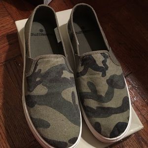 Green/Camo shoes