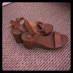 Mia Brown Heels