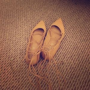 Aldo ran lace up flats
