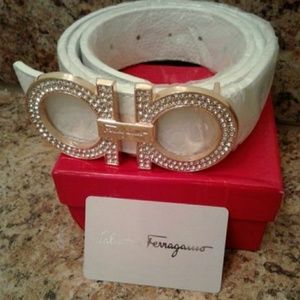 Meet your Posher, Nesha