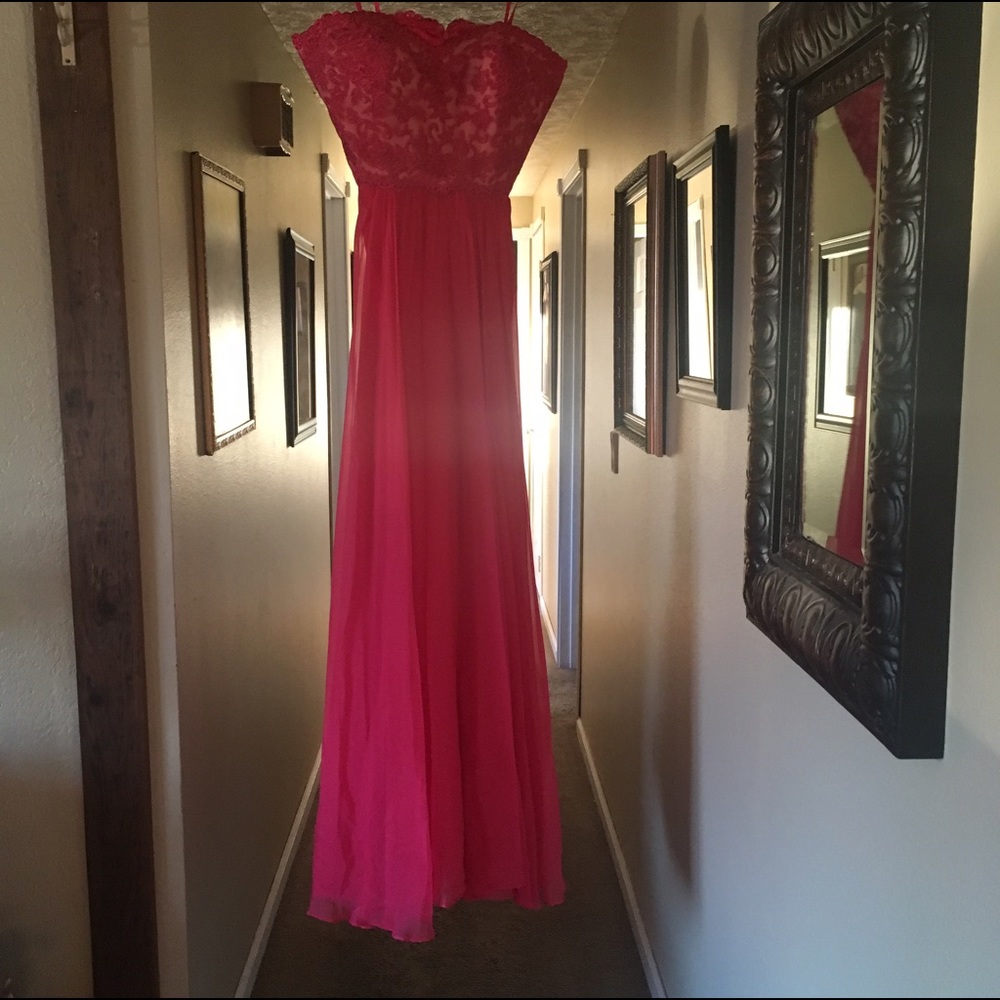 Pretty in Pink prom dress or Barbie Event!!