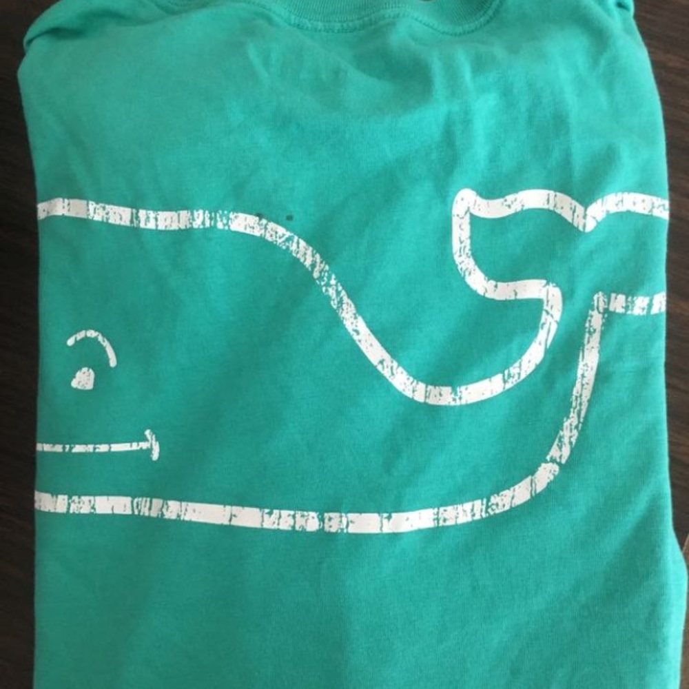 Vineyard vines vintage whale long sleeve tshirt