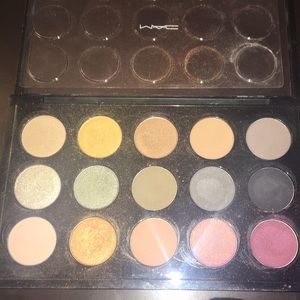 MAC X15 Mellow Morden palette (only used once)
