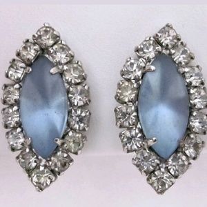 Vintage Estate Blue Cabochon Earrings Vintage Estate Blue Cabochon Earrings