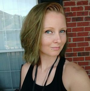 Meet your Posher, Robin