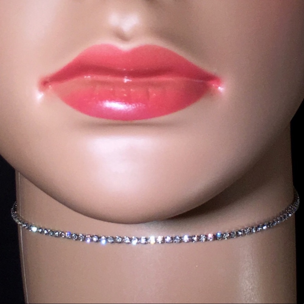 L💎Tiny Rhinestone Choker 💎 - Picture 4 of 4