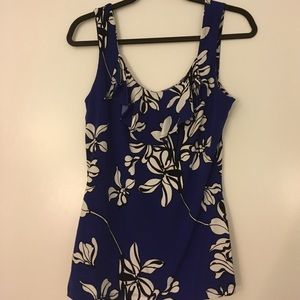 Merona royal blue and blk/wht floral top size M