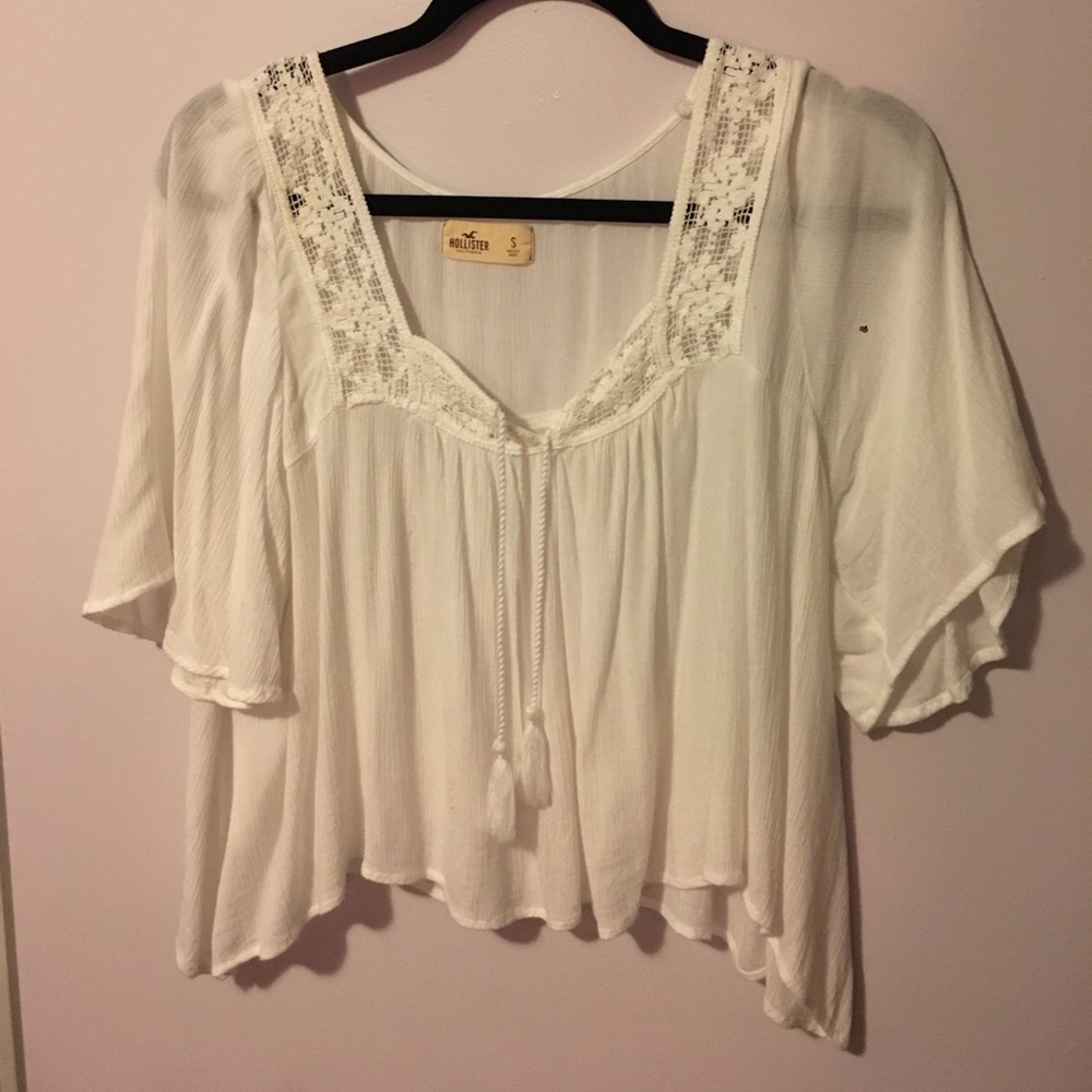Hollister cream blouse