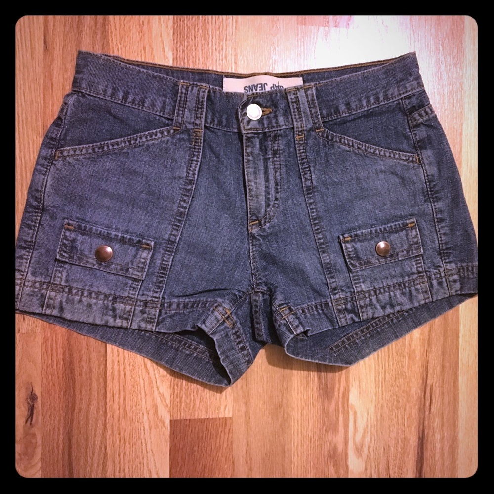 Gap multi pockets jean shorts size 2