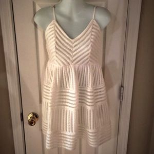 🌎⚡️NWOT Lovely Eyelet Tank