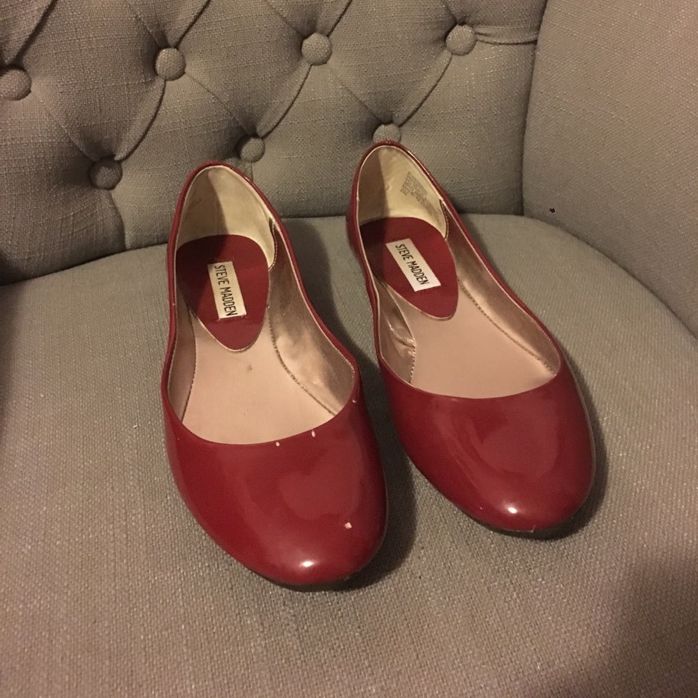 Steve Madden flats, maroon
